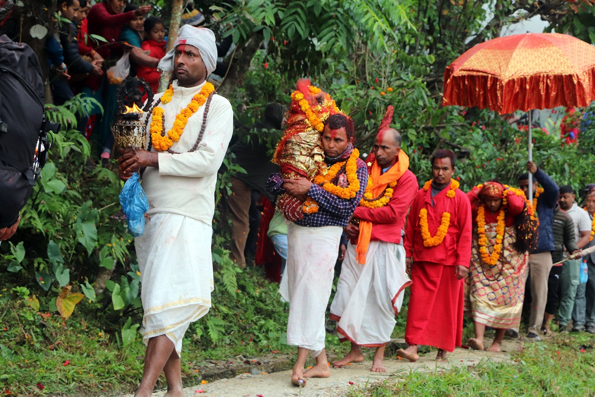 धादिङको अनौठो त्रिपुरासुन्दरी जात्रा